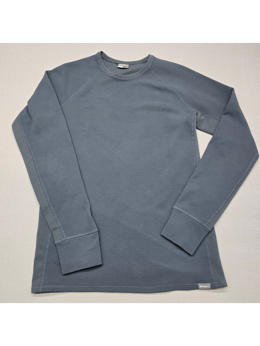 Eddie Bauer Men's Medium Gray Thermal Long Sleeve Shirt with Thumb Holes